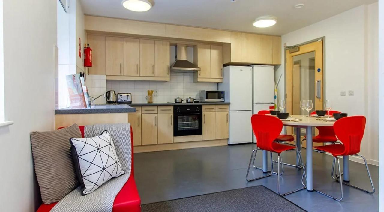 Apartment For Students Only - Comfy And Spacious Ensuites At The Village In Bradford Bradford (West Yorkshire)